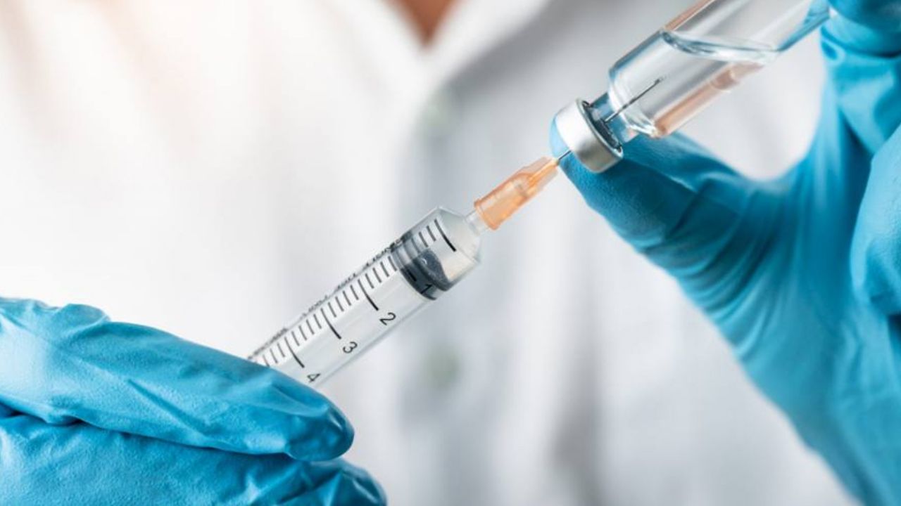 Covid-19: ¿Se puede aplicar la vacuna contra la influenza junto con la anti-Covid?