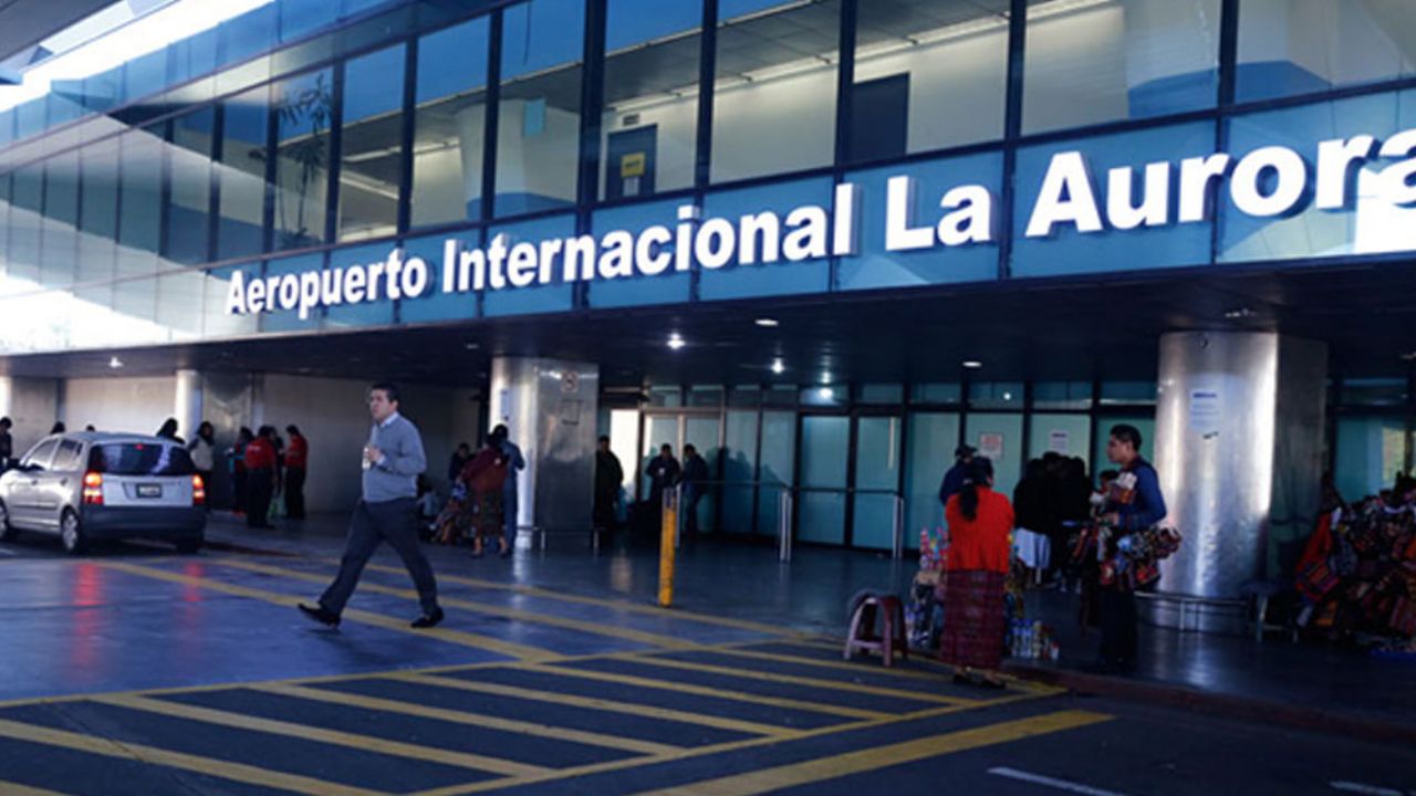 Coronavirus: Guatemala anuncia cierre de frontera con México y aeropuertos