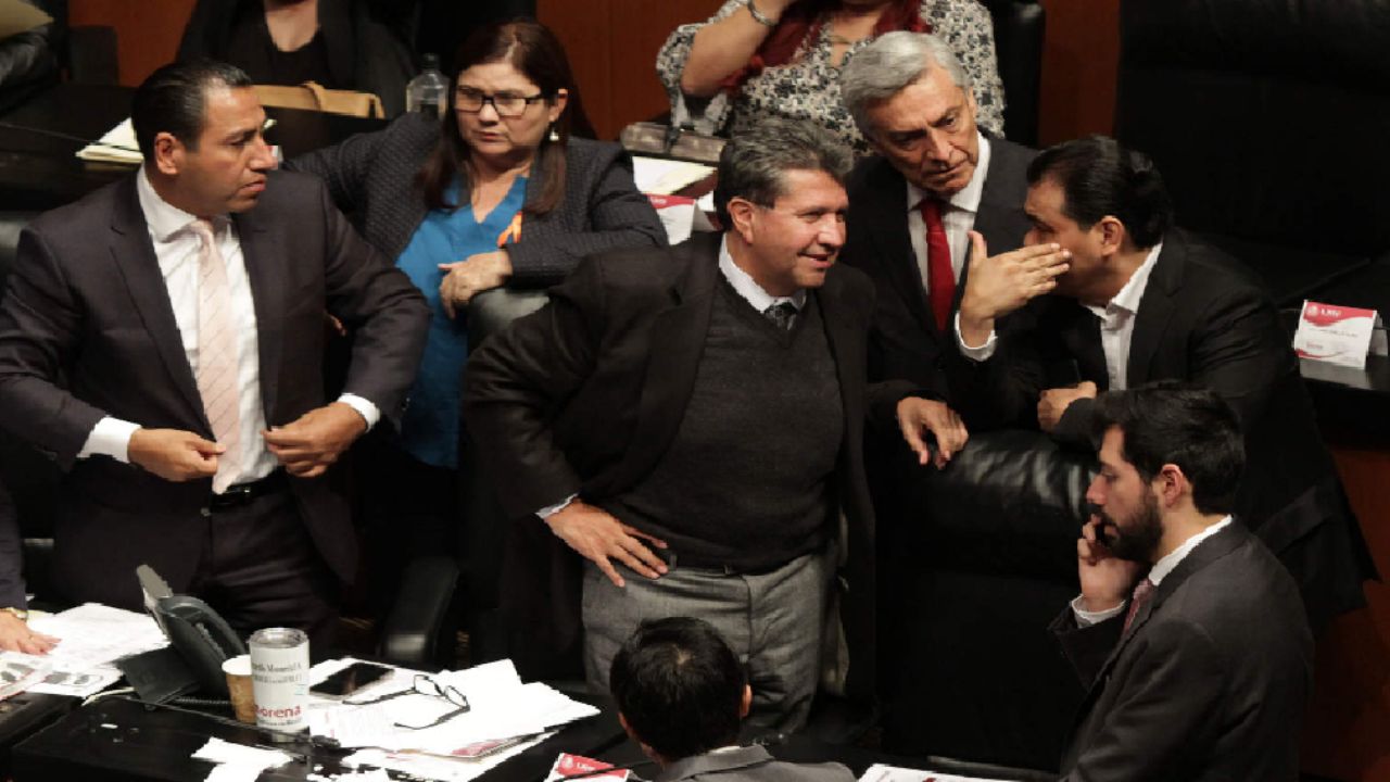 Diputados critican la poca acción de AMLO para contener el coronavirus