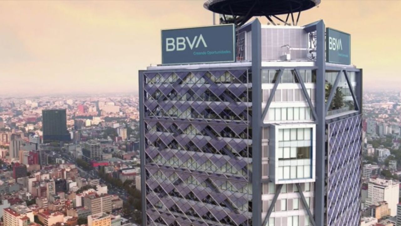 Colaborador de BBVA México es diagnosticado con coronavirus