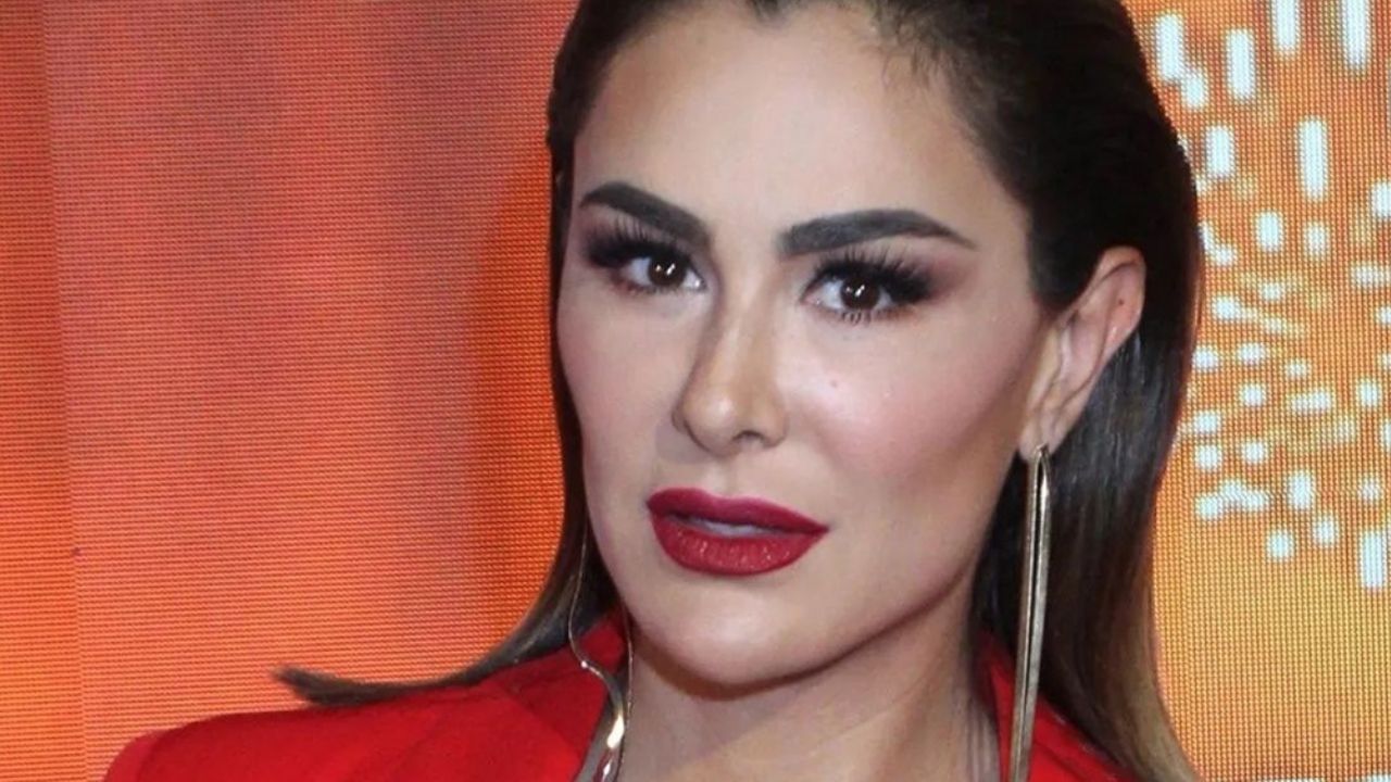 VIDEO: Ninel Conde usa la cuarentena para ejercitarse y lucir marcado vientre