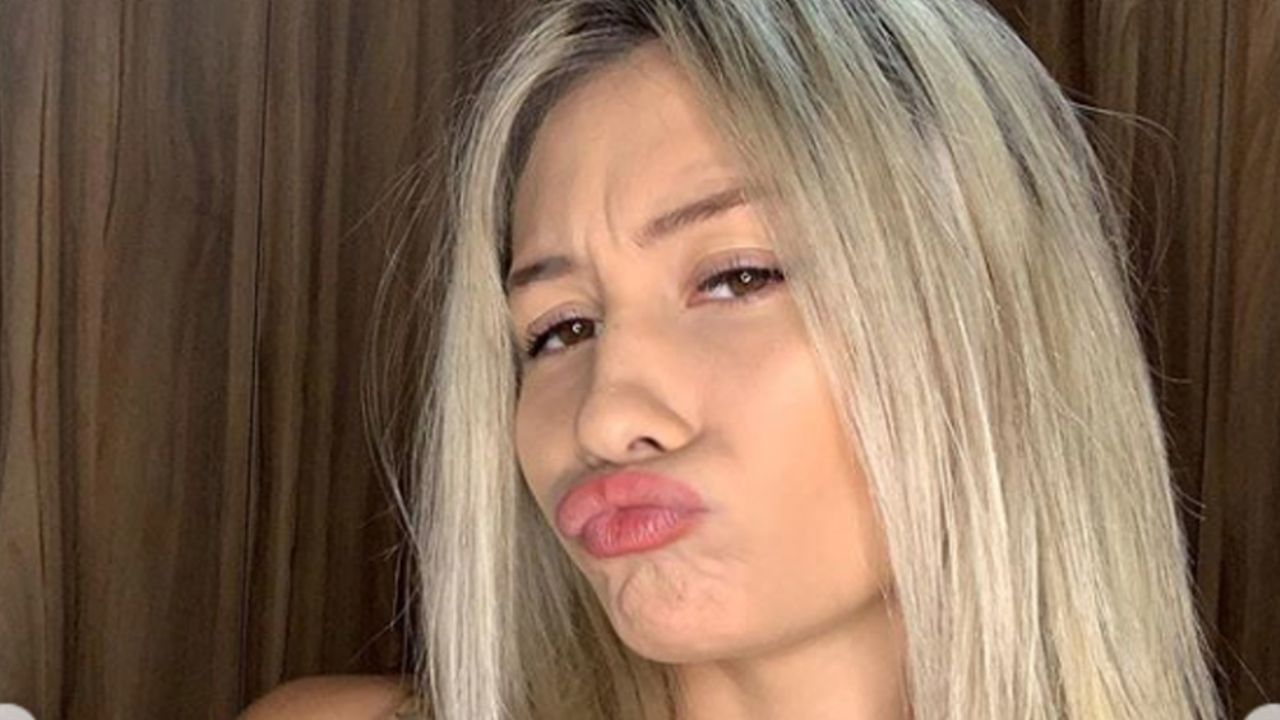 VIDEO: Issa Vegas mueve sus cerradas curvas al estilo Shakira en Tik Tok