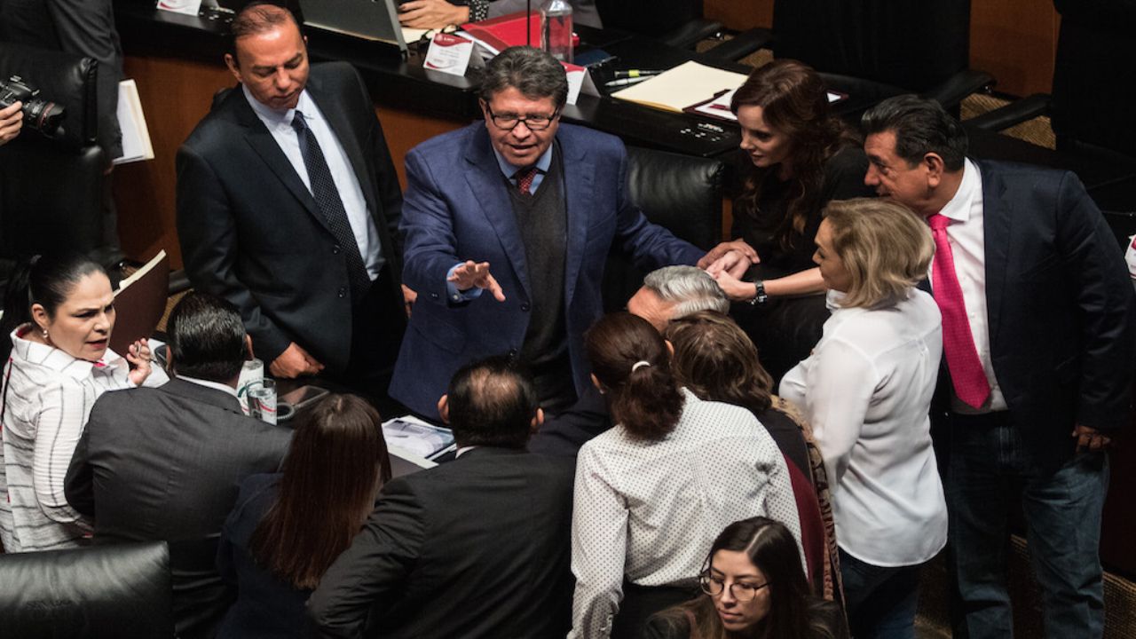 Legisladores mexicanos seguirán sesiones plenarias a pesar del Covid-19