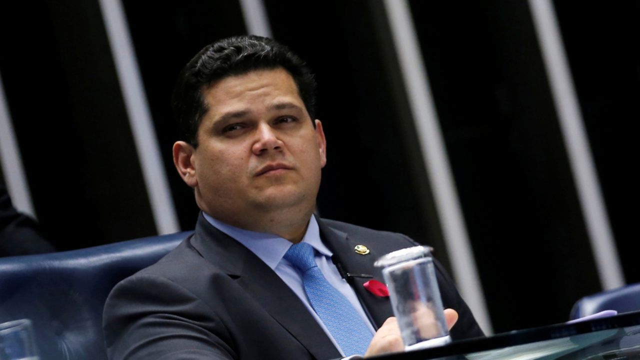 Presidente del Senado en Brasil da positivo a examen clínico de Covid-19