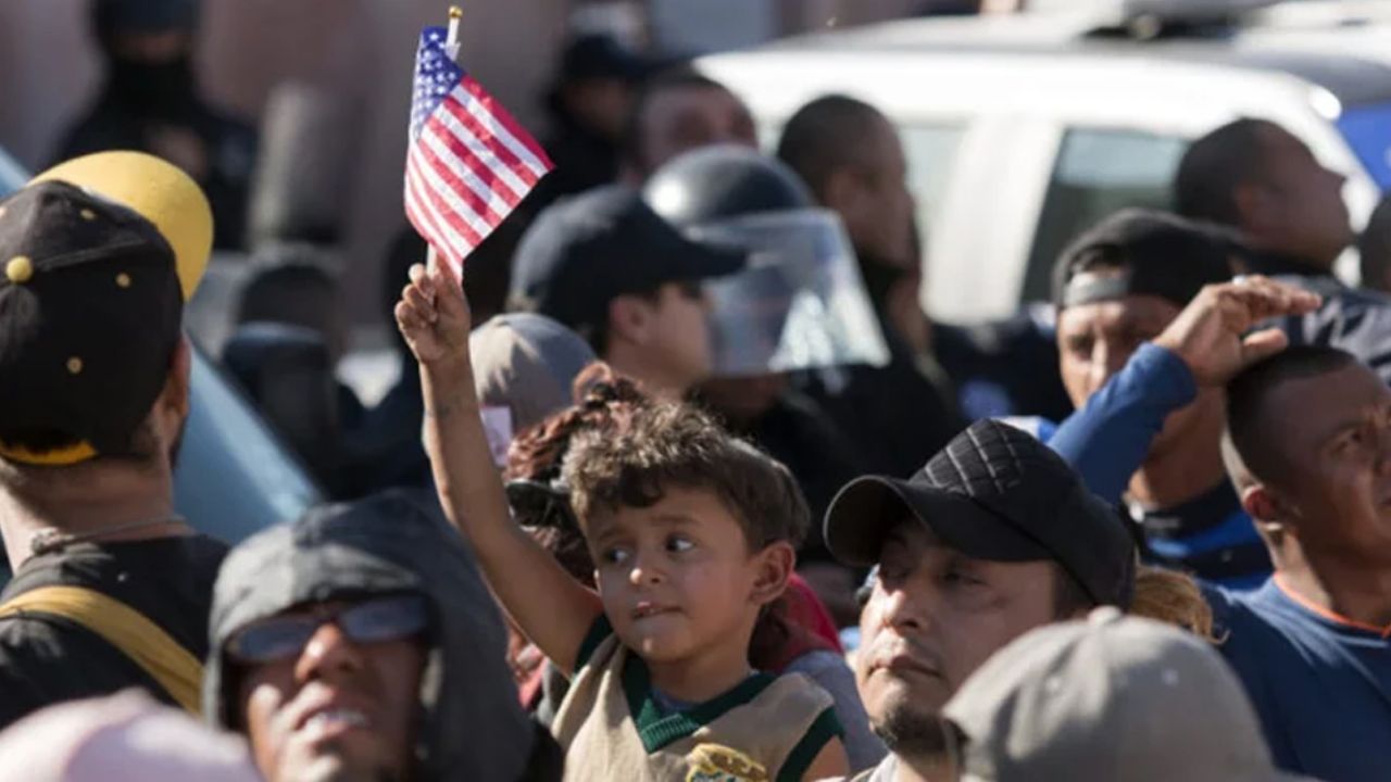 Trump regresaría migrantes a México para evitar contagios de Covid-19