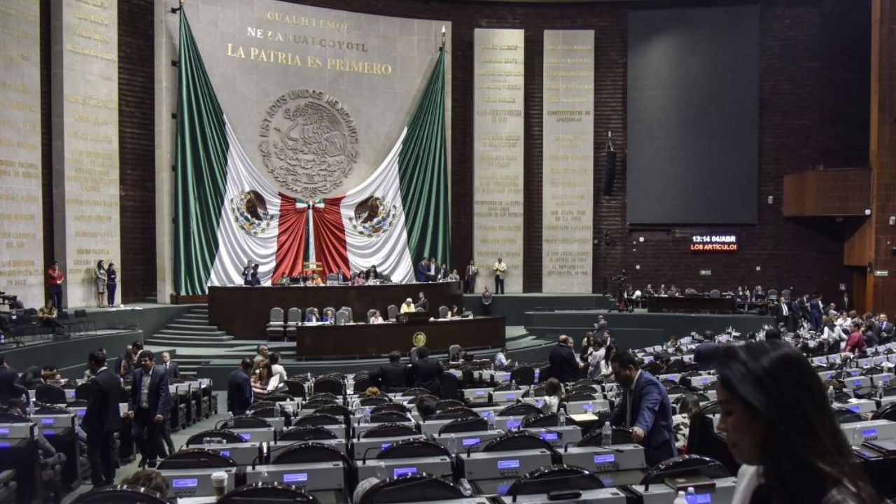 Diputados avalan poder reelegirse sin pedir licencia para conservar su cargo