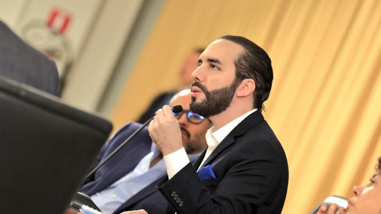 Presidente de El Salvador confirma el primer caso de coronavirus en el país