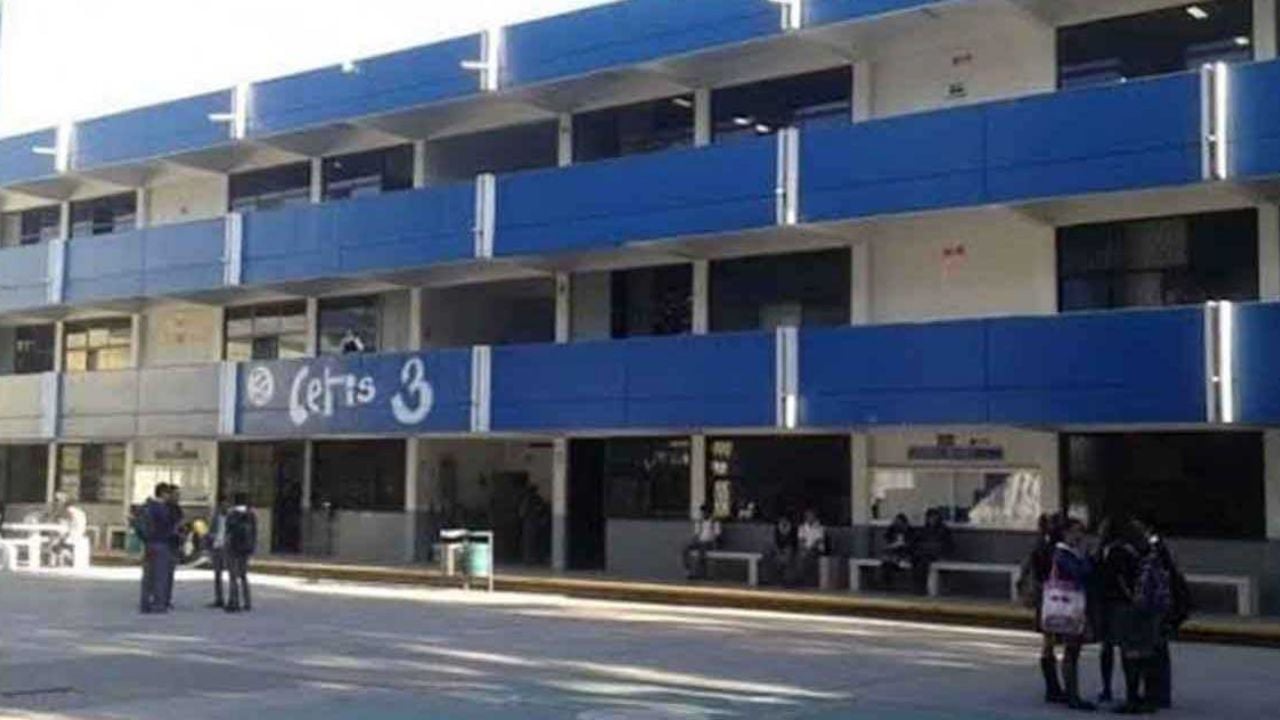 Maestro amenaza a empleado porque creía que tenía coronavirus