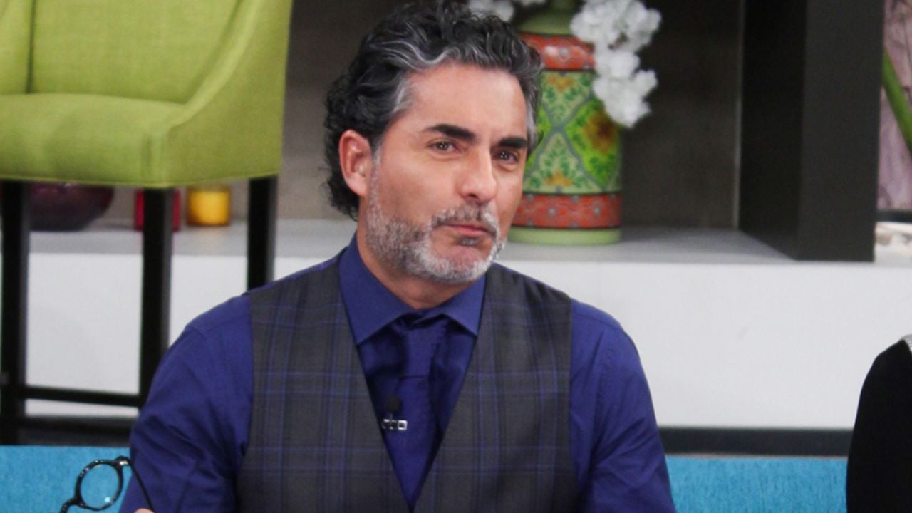 Conductor ventila intimidades del ‘Negro’ en ‘Hoy’: “¿Quién te curó tu herpes?”