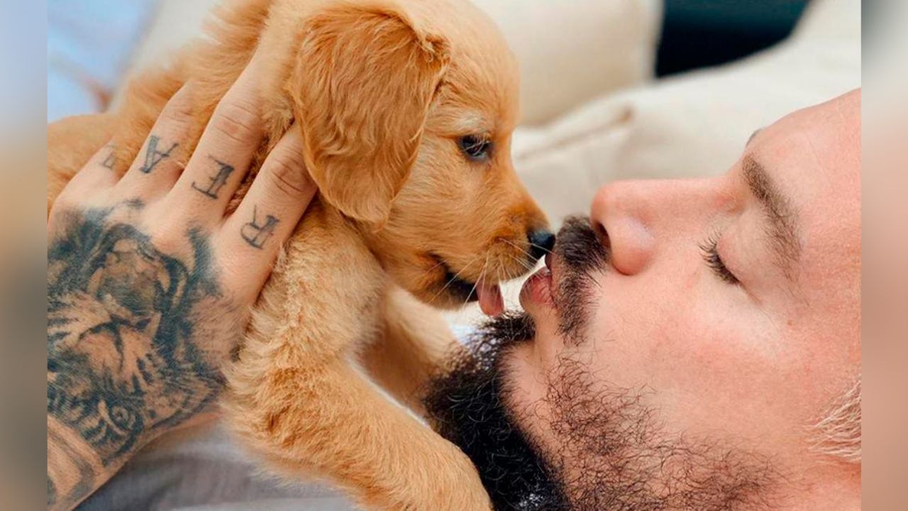 J Balvin posa junto a su perrita Felicidad y revela ganas de ser padre