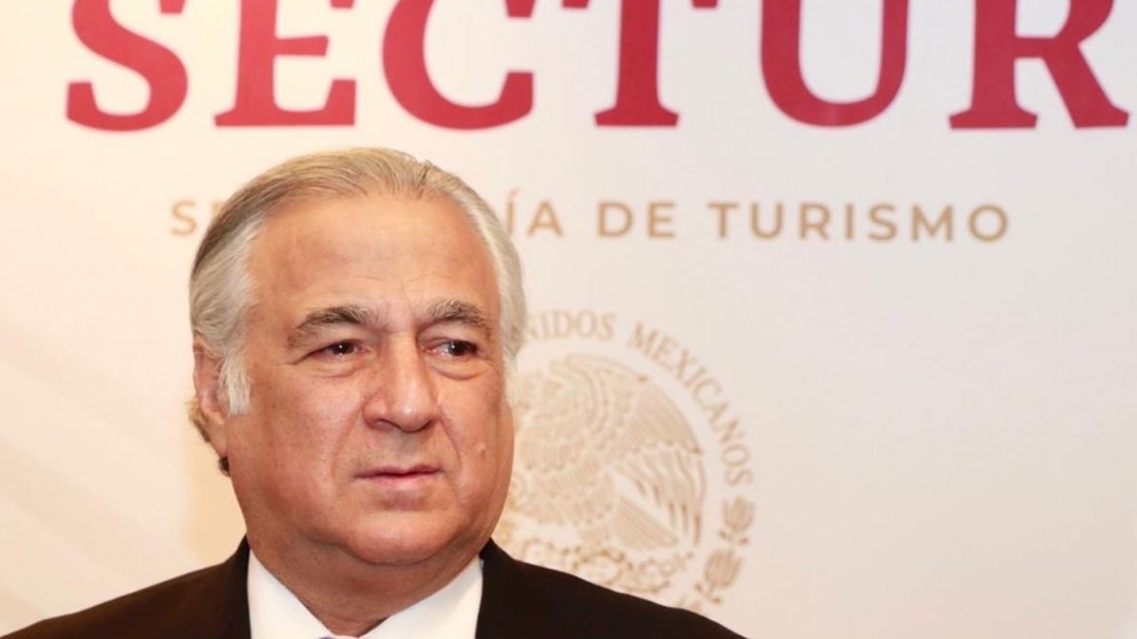 Funcionario público mexicano prefiere salvar el sector turístico que al petrolero