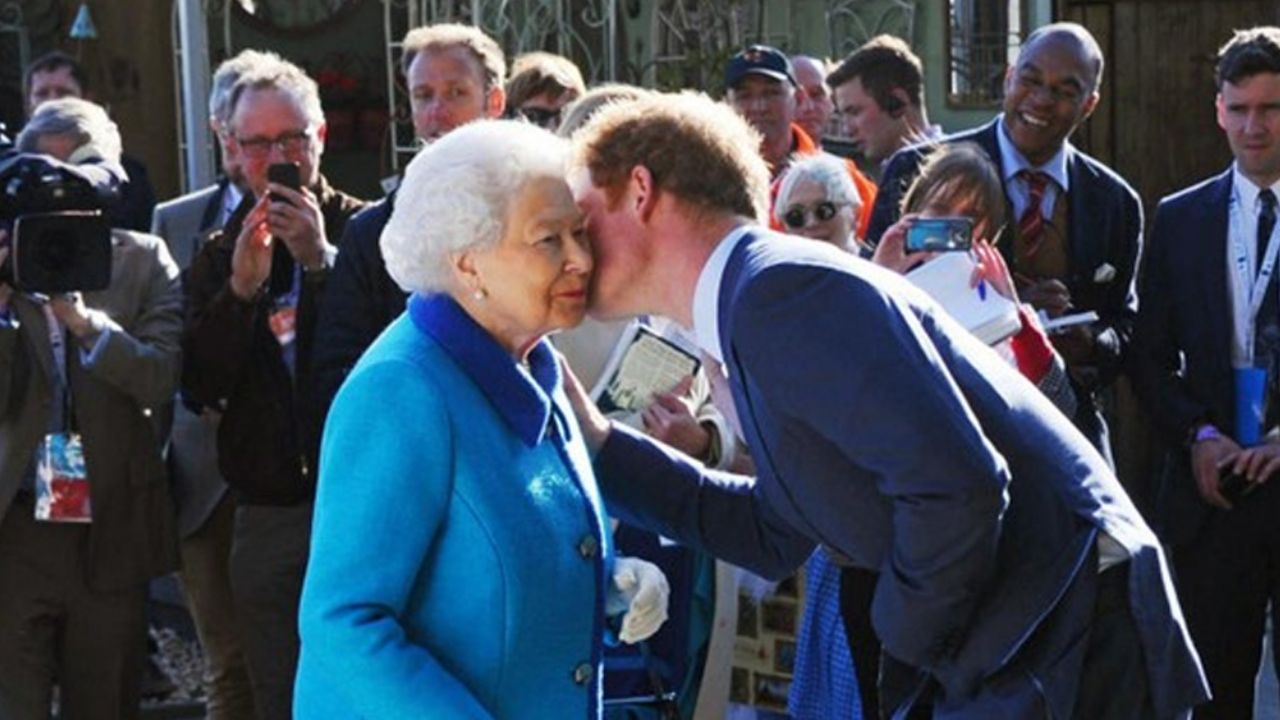 Covid-19 uniría a la Corona: Harry tiene un gesto solidario con la Reina Isabel II