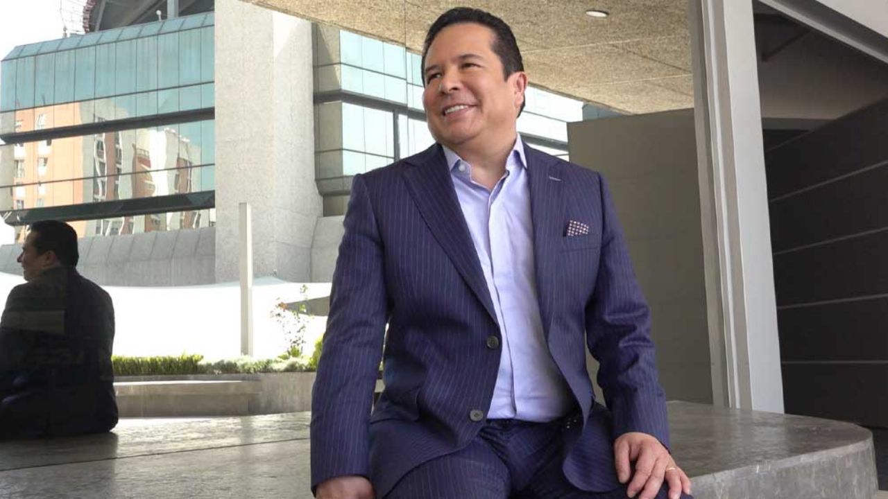 “Se perdió en su nube”: Gustavo Adolfo afirma que Maluma “ya pasó de moda”
