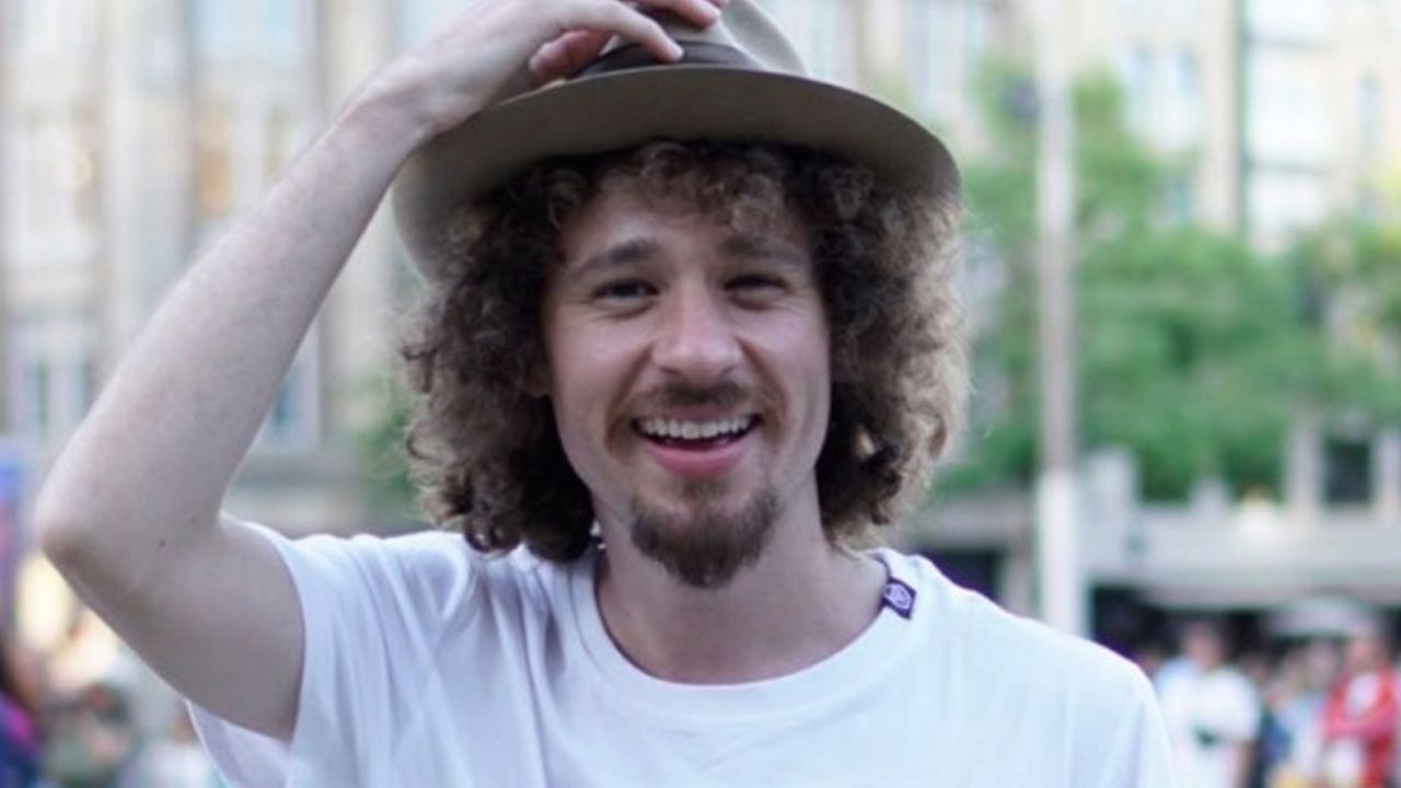 MEMES: Luisito Comunica trata de ser cool al bailar ‘Safaera’ y lo destrozan