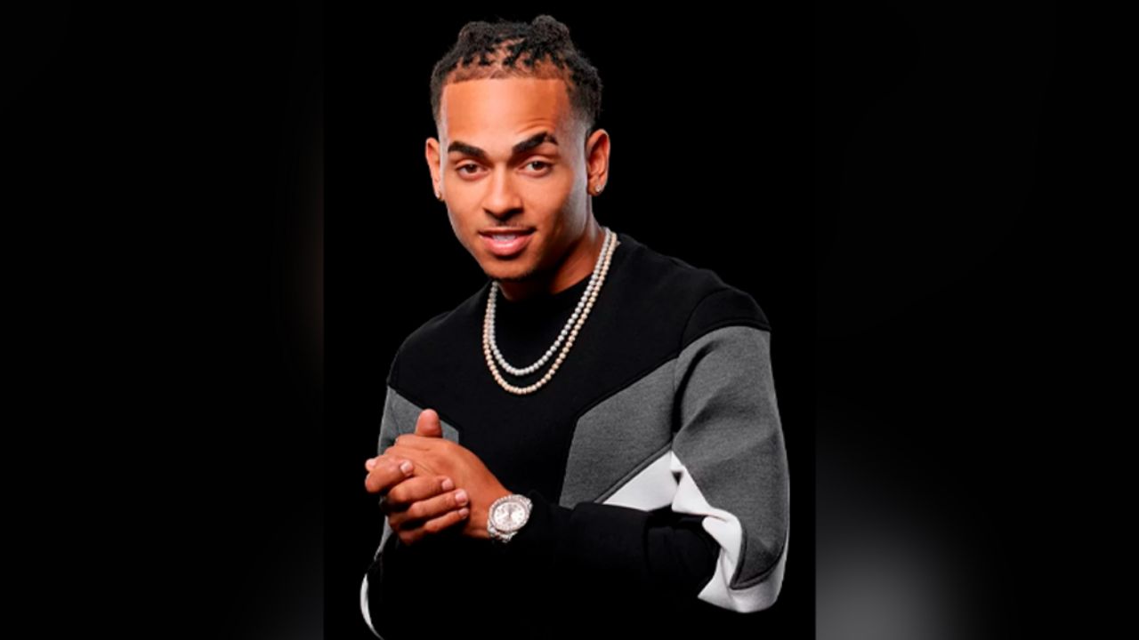 “Lean la Biblia pecadores”: Ozuna invita a fans a acercarse a la palabra de Dios