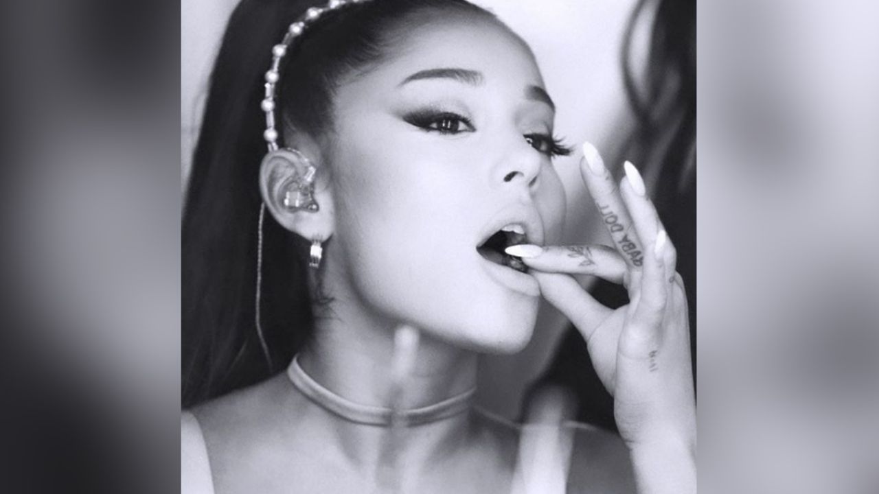 ¿Ariana Grande aprovecha que está en aislamiento y compone nuevo tema?