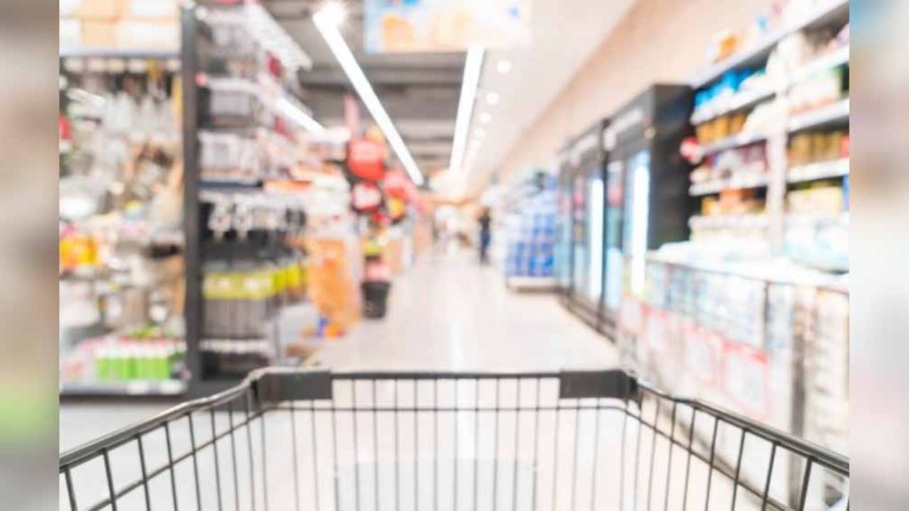 En tiempos de Covid-19, mujer da a luz en pasillo de papel higiénico de Walmart