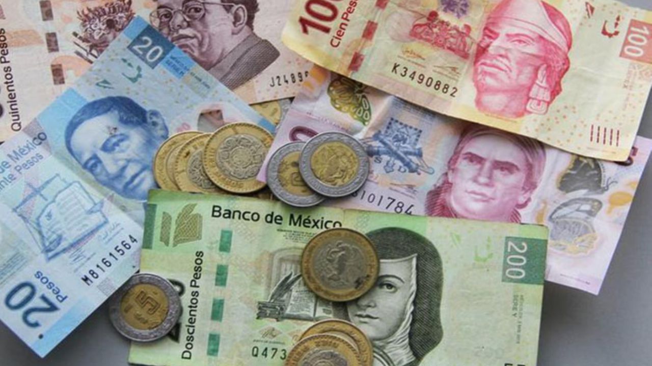 Nuevo golpe para la divisa mexicana: El dólar se cotiza en 25 pesos