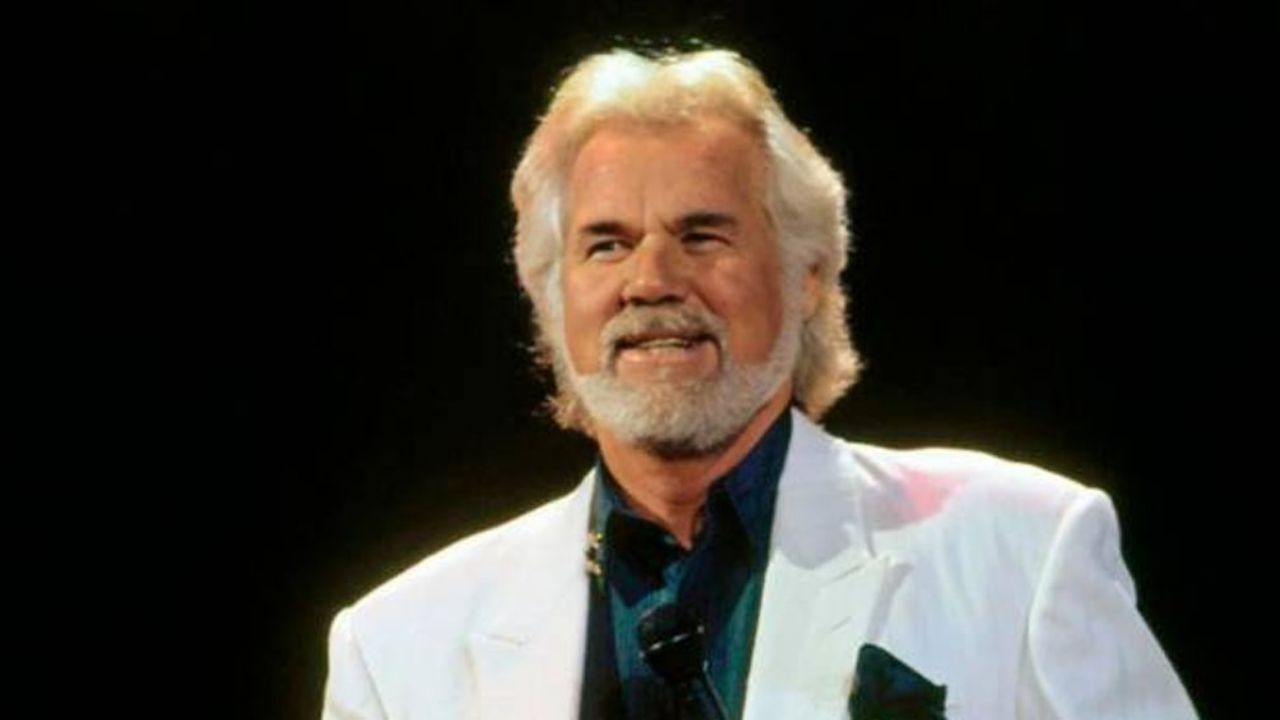 Kenny Rogers, el icónico cantante de música country muere a los 81 años