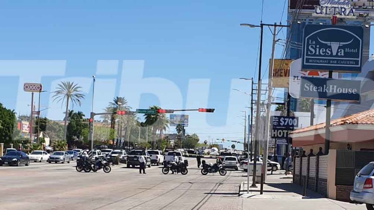 Gatilleros le arrebatan la vida a un hombre al salir de un centro comercial