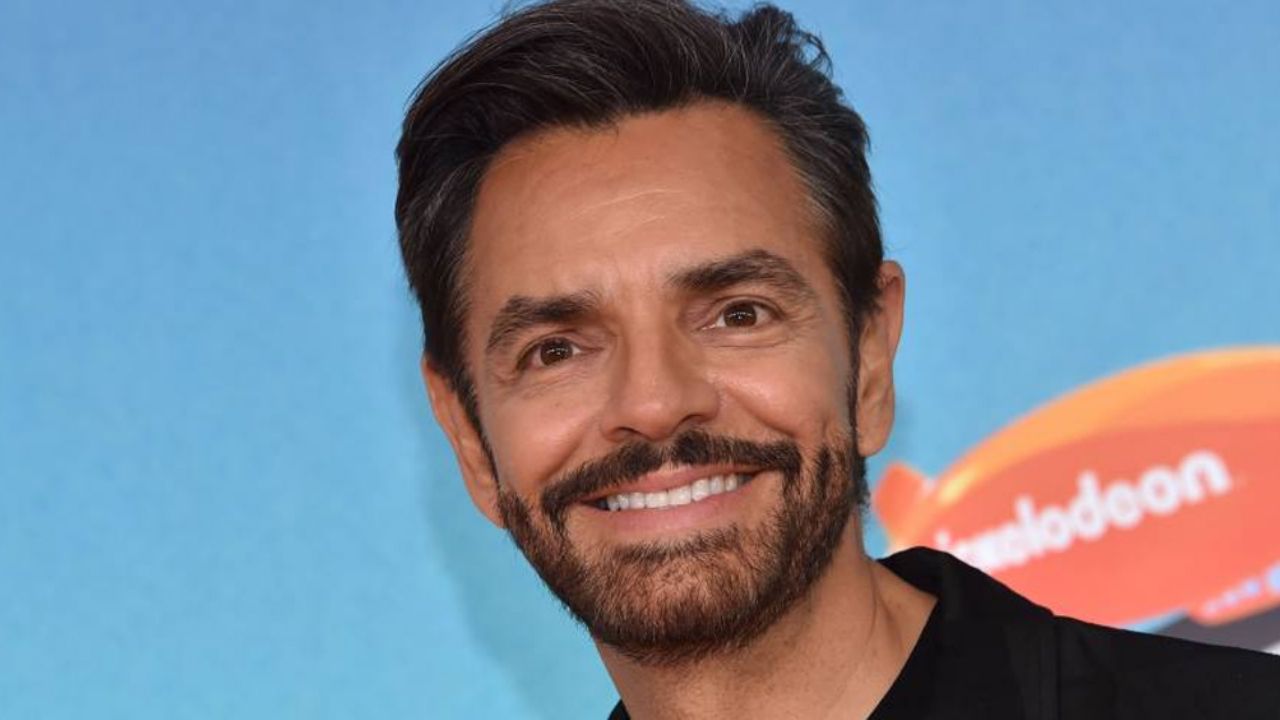 VIDEO: Eugenio Derbez da su número telefónico para divertirse con sus fans