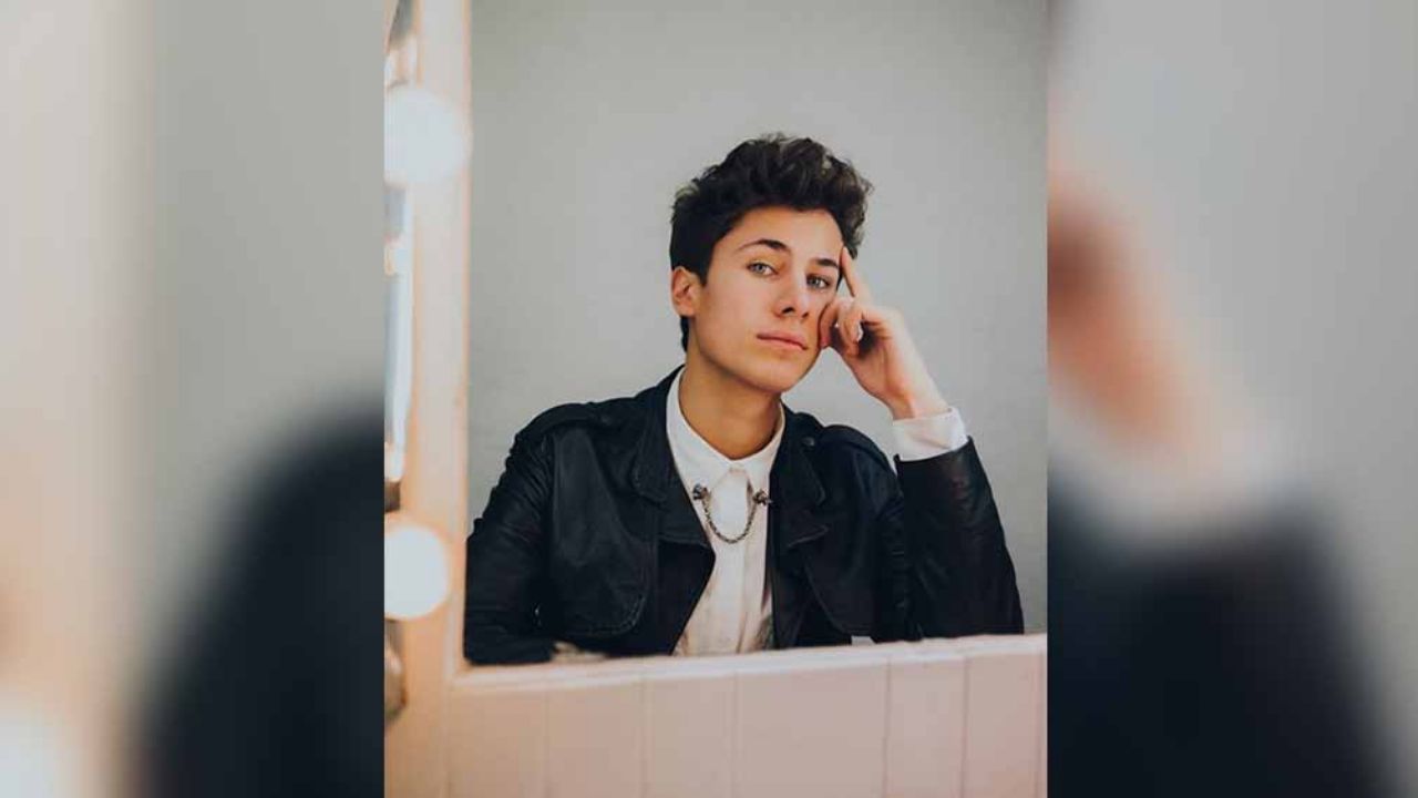 Tras desmayo de Galilea, Juanpa Zurita cumple promesa en inicio de ‘Pequeños Gigantes’