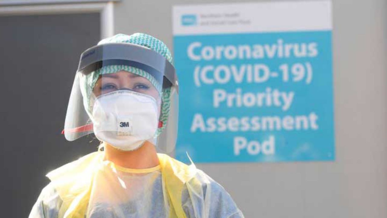 Reino Unido: El número de muertes por coronavirus rebasa los 300