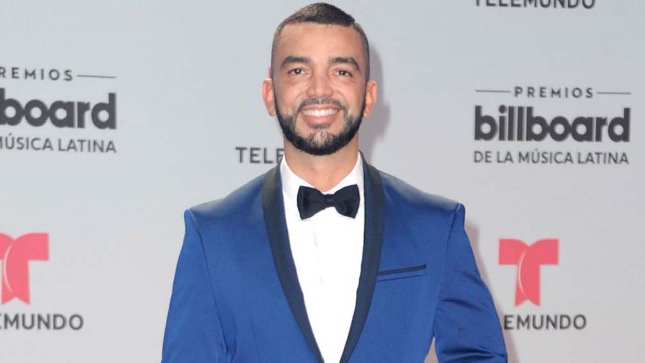 Más críticas: Conductor de Telemundo ataca a AMLO por ignorar el Covid-19