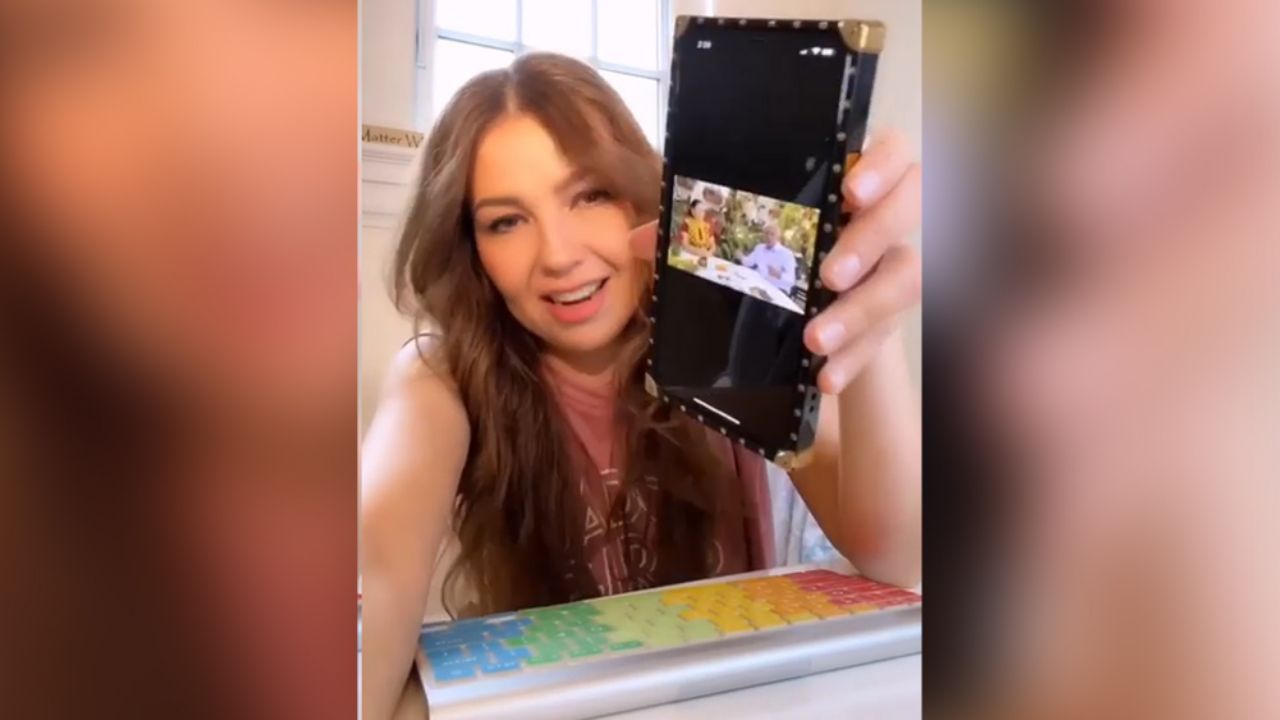 Thalía ‘explota’ contra AMLO por pedir que no se cuiden del coronavirus