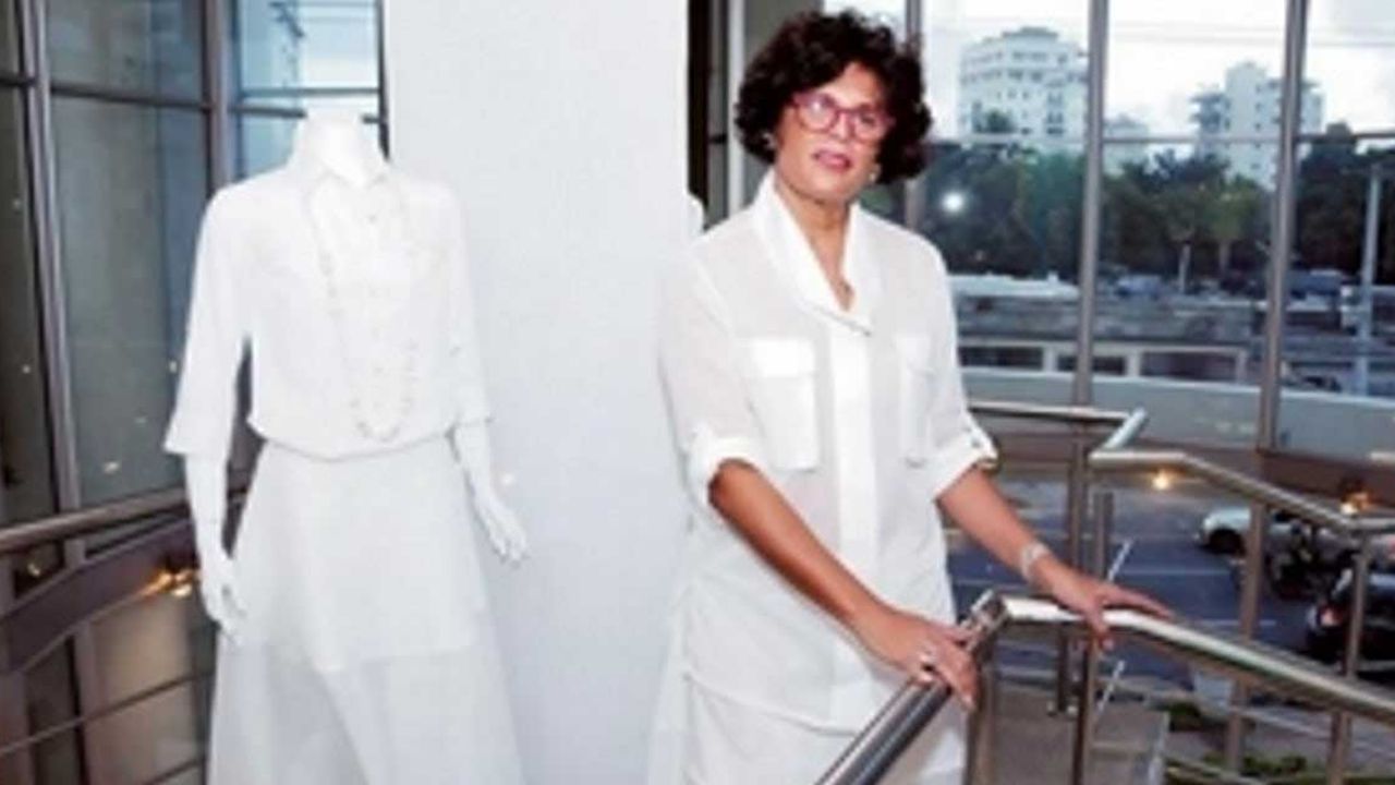 Coronavirus enluta al mundo de la moda: Muere la diseñadora Jenny Polanco