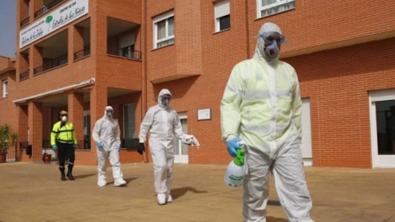 Pacientes infectados con Covid-19 escapan de hospitales en España