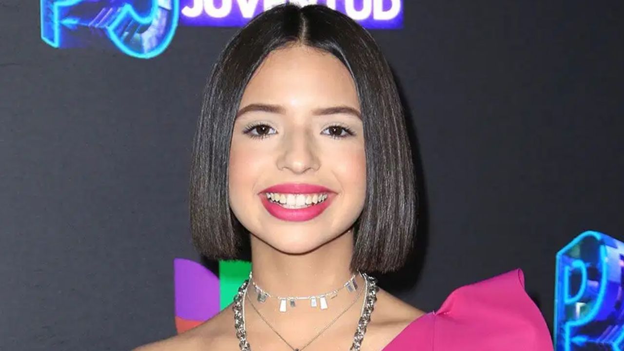 VIDEO: Ángela Aguilar, hija de Pepe Aguilar, ‘conquista’ Tik Tok en bikini