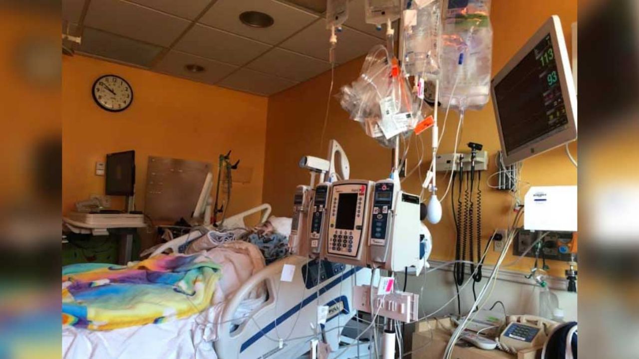 Niña con parálisis, inducida al coma tras infectarse de Covid-19 por enfermera