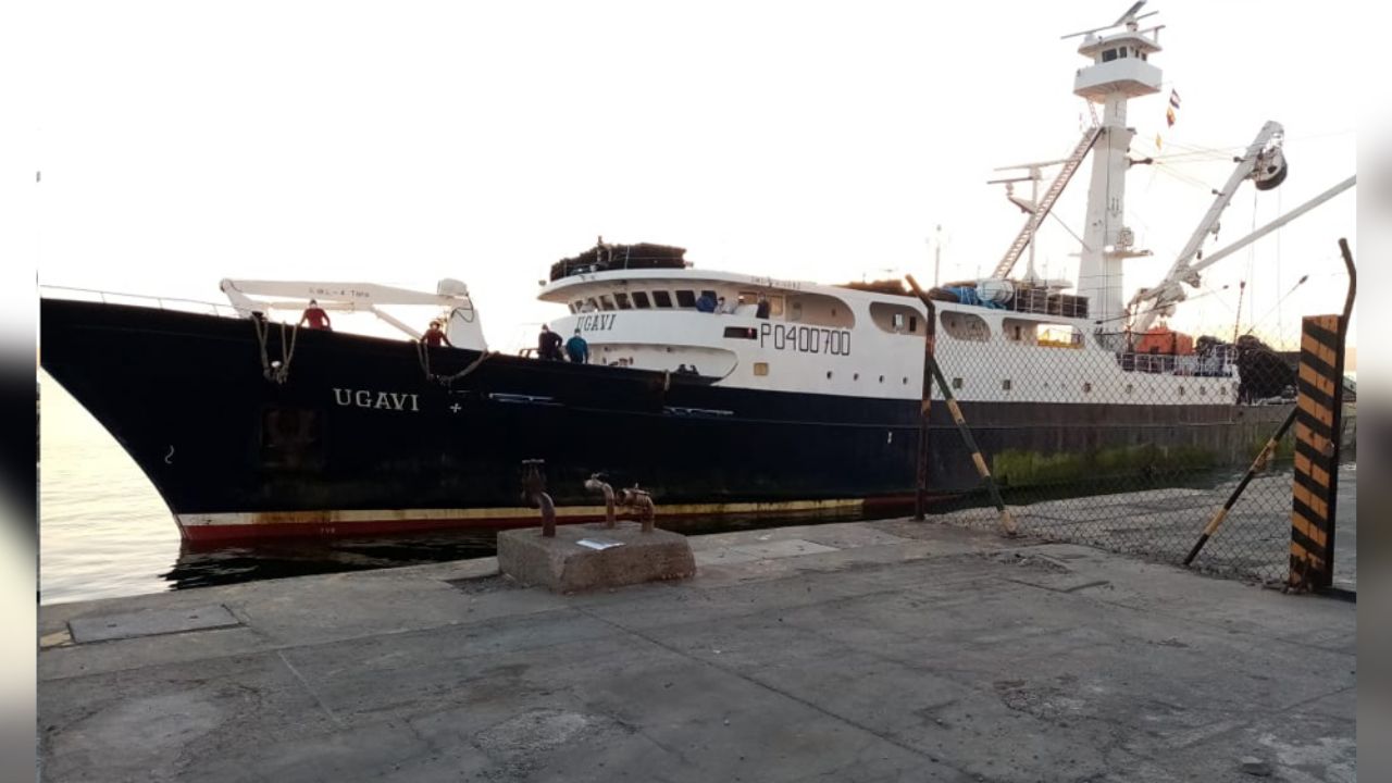 El Gobierno salvadoreño prohíbe la entrada de un buque por Covid-19