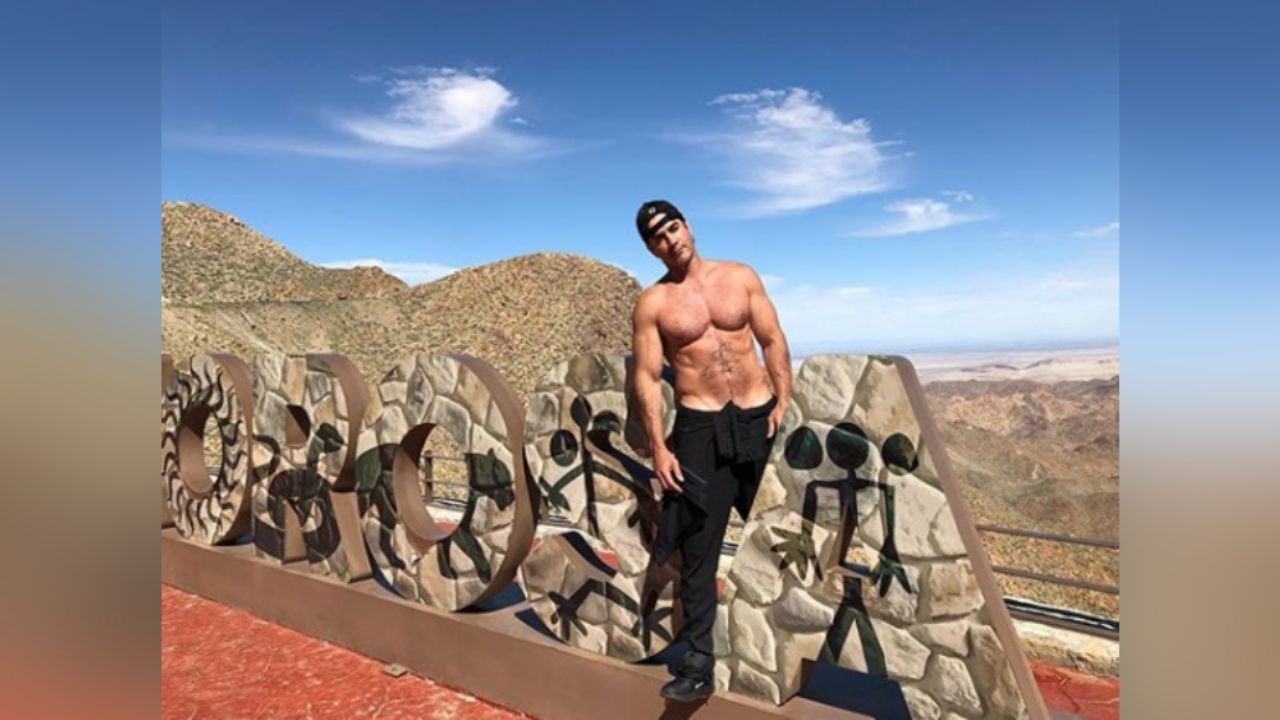 David Zepeda se lo quita todo para complacer a sus fans: “Que delicia”