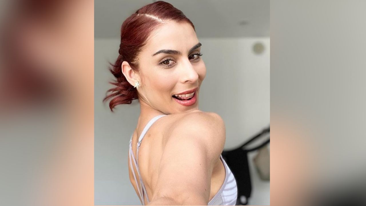 María León roba miradas al ejercitar sus tonificadas piernas en leggings