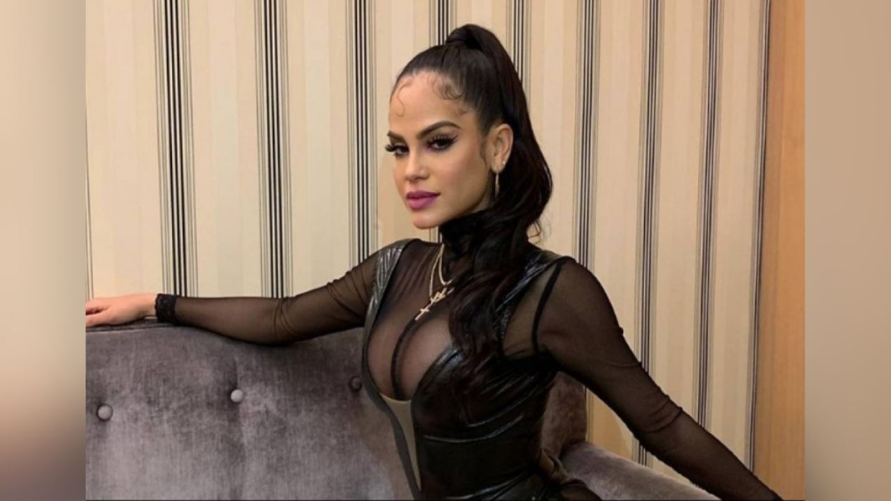 Natti Natasha muestra sus atributos y presume su comida de cuarentena