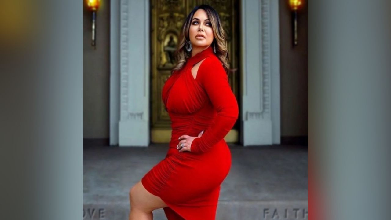 “Pareces canica”: Chiquis Rivera baila con la escoba mientras limpia su casa