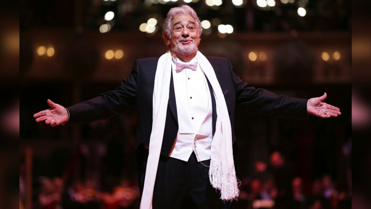 Plácido Domingo recibe el alta médica tras dar negativo por coronavirus