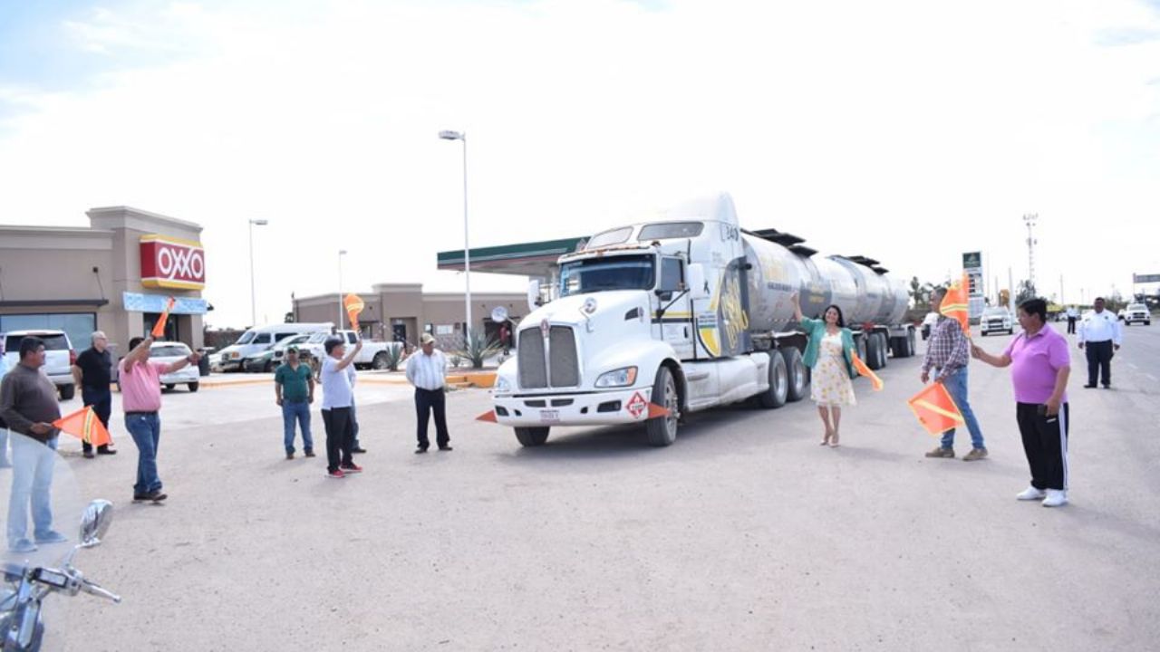 Pemex entrega asfalto para sacar de la crisis de baches al Gobierno de Navojoa