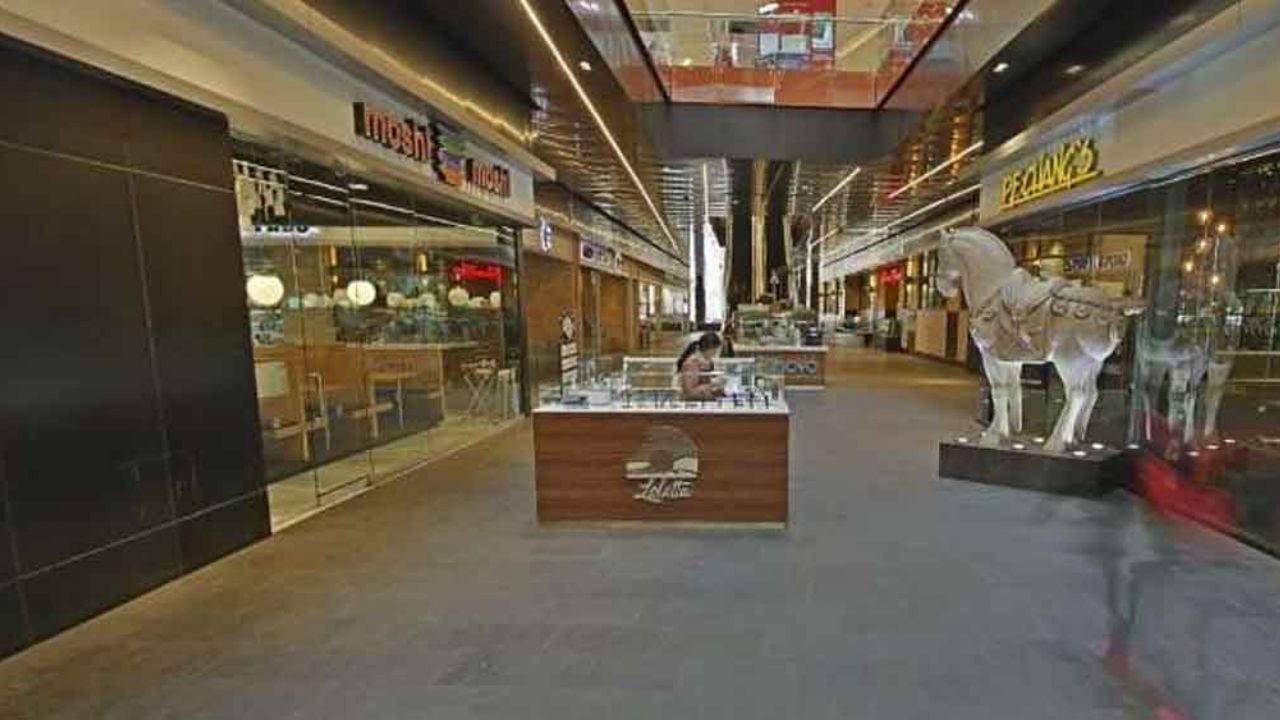 Centros comerciales de CDMX estarán cerrados por contingencia de Covid-19