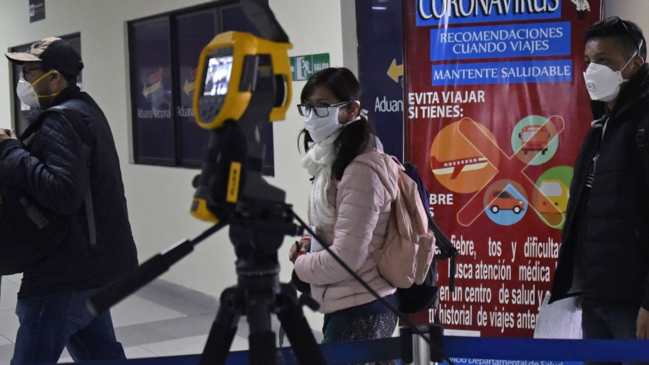 OMS pide al mundo ‘distanciamiento agresivo’ por escalada de Covid-19