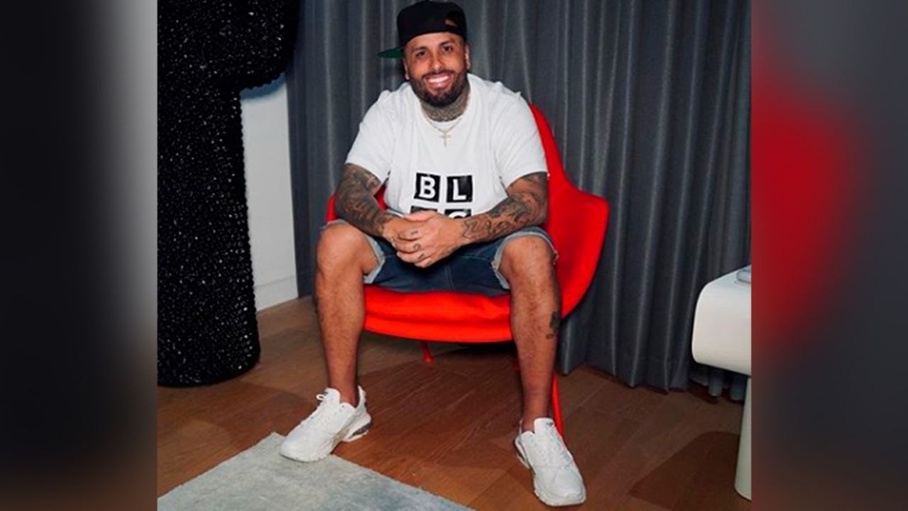 Al estilo de ‘Mickey Mouse’, Nicky Jam interpreta triste canción de Adele