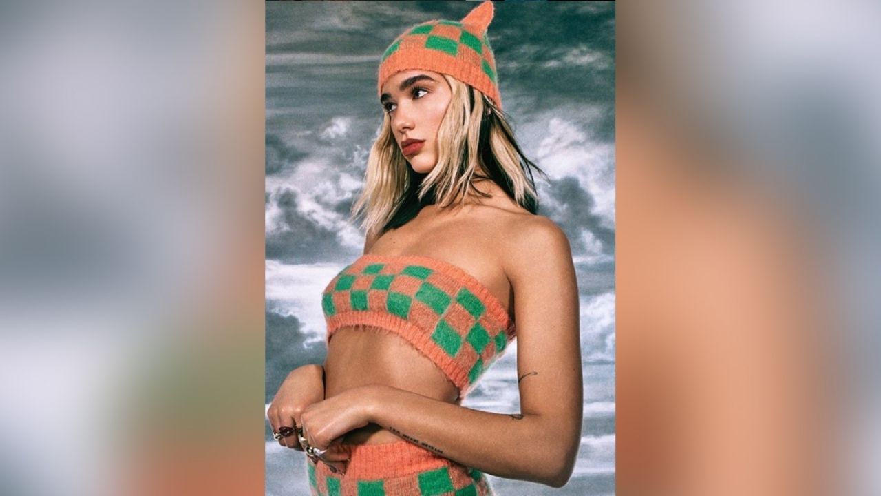 ¡Casi se le salen! Dua Lipa por poco enseña de más en diminuto traje