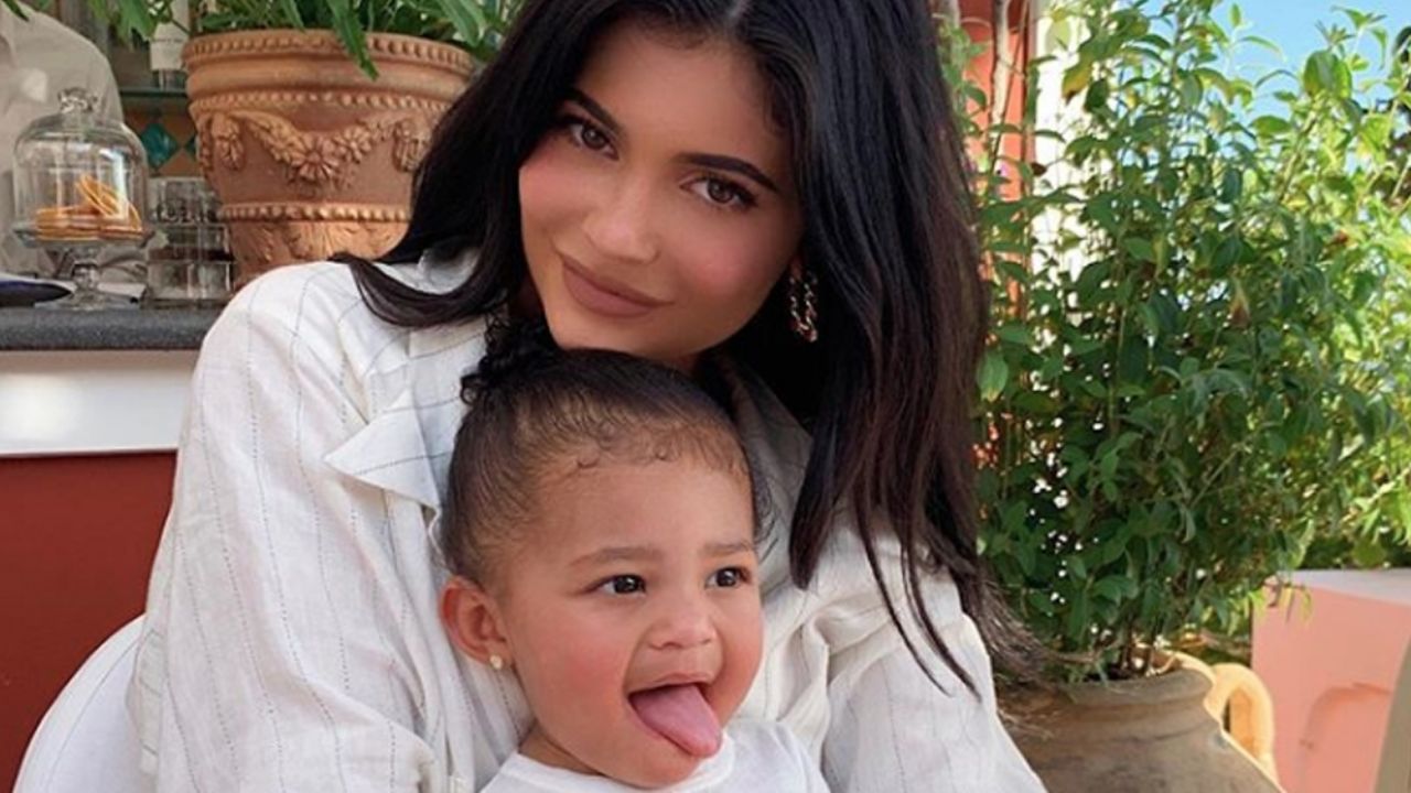 Estas son las extravagantes reglas que Kylie Jenner pone a las niñeras de Stormi