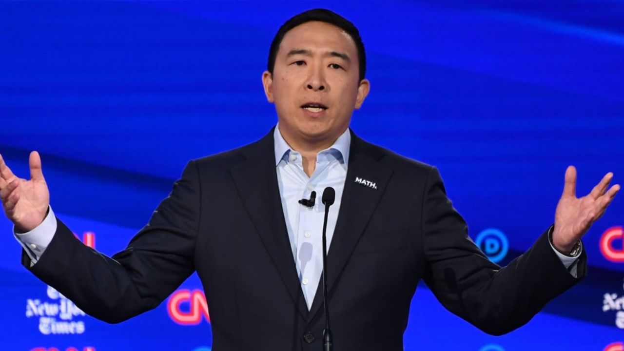 Lamentable: Andrew Yang denuncia racismo a asiáticos en EU por coronavirus