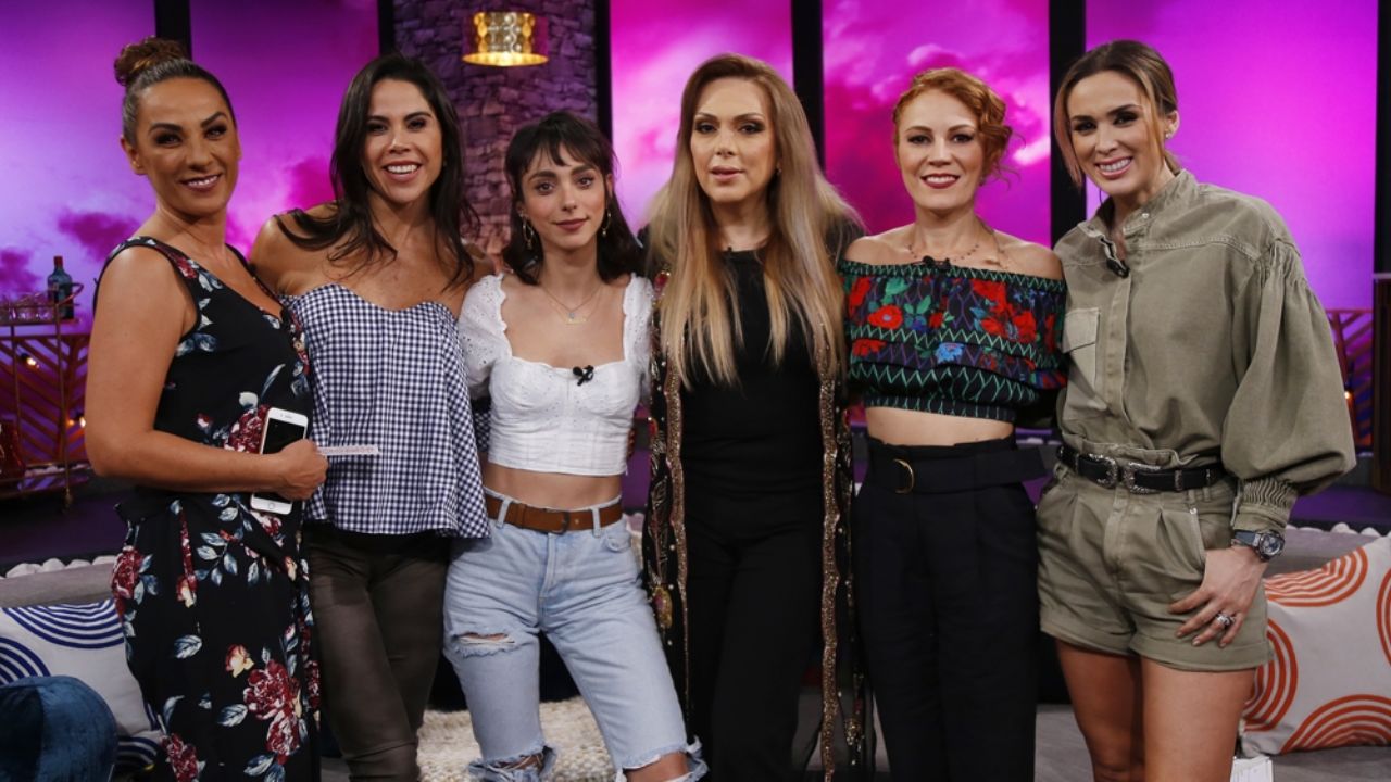 Conductoras de ‘Netas Divinas’ ventilan sus intimidades: “Me besaste muy bien”