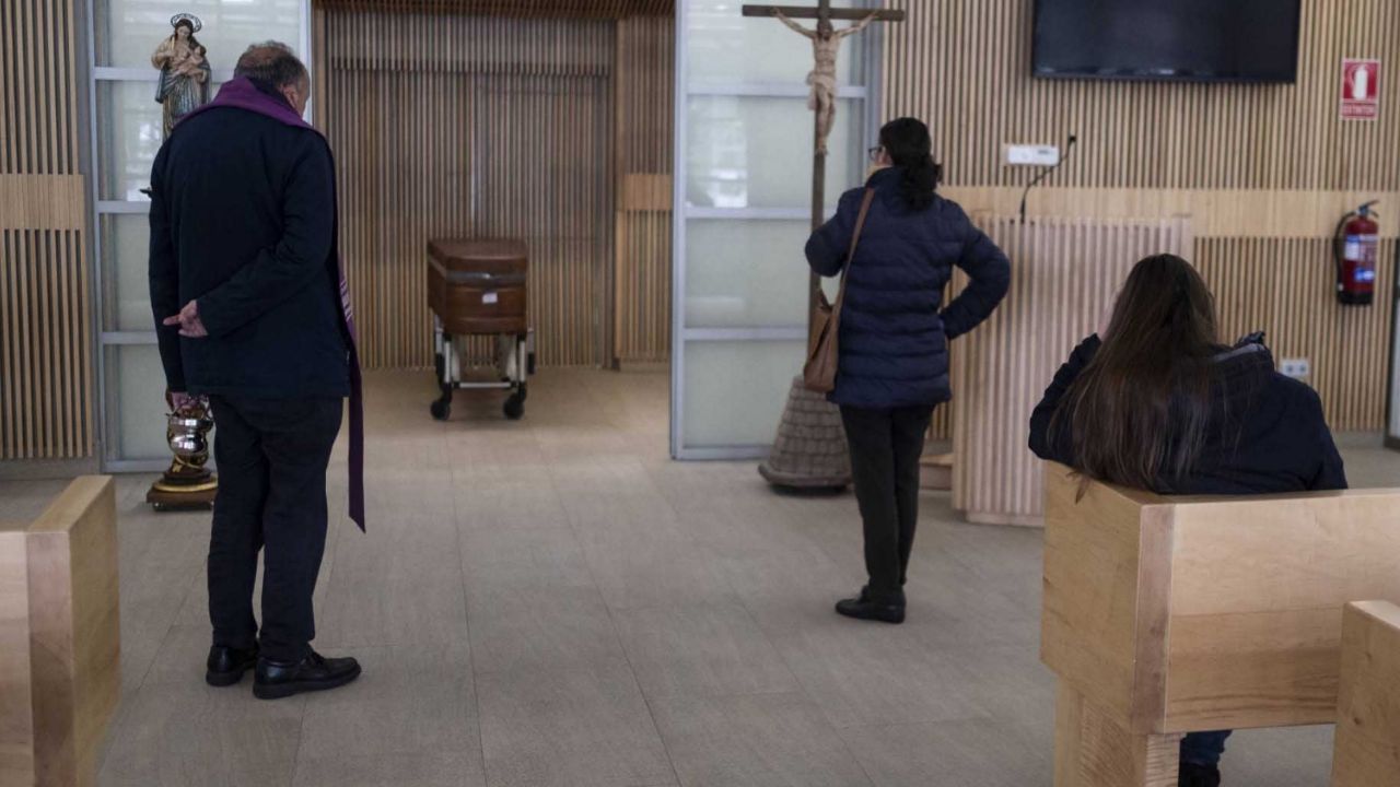 Coronavirus, imparable en España: Mueren 932 más por Covid-19 en 24 horas