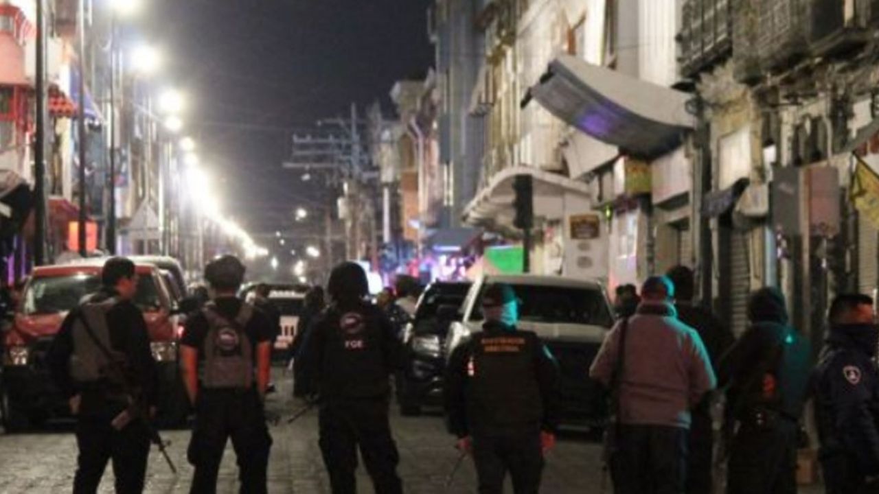 Clausuran ‘La Maldita Vecindad’ luego de hallar droga; buscan a ‘El Pecas’