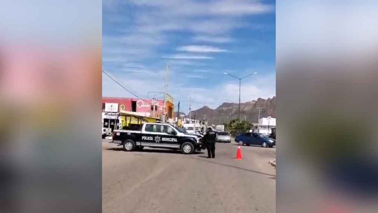 Covid-19: Tránsito Municipal bloquea vialidades en Guaymas para evitar movilización